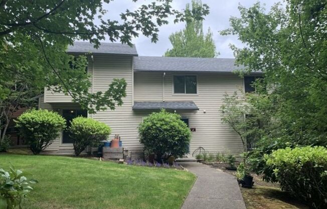 Large 2 bedroom townhome with LOTS of natural light!