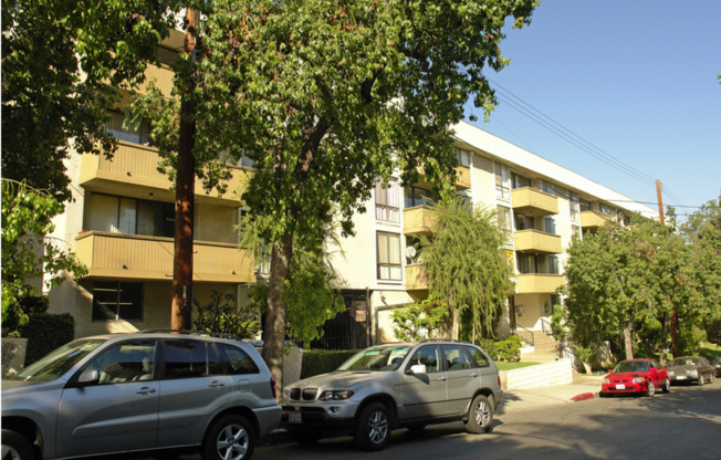 1 bed, 1 bath, $2,495, Unit 107