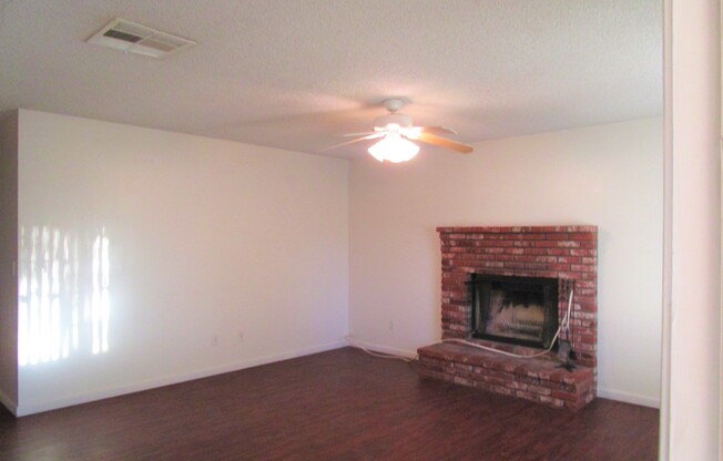 3 beds, 2 baths, $1,700