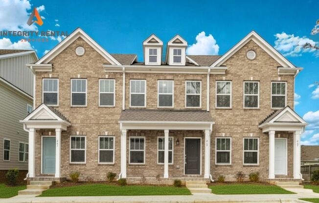 3 Bedroom Townhome Main Street Pineville - AVAILABLE JUNE 2026