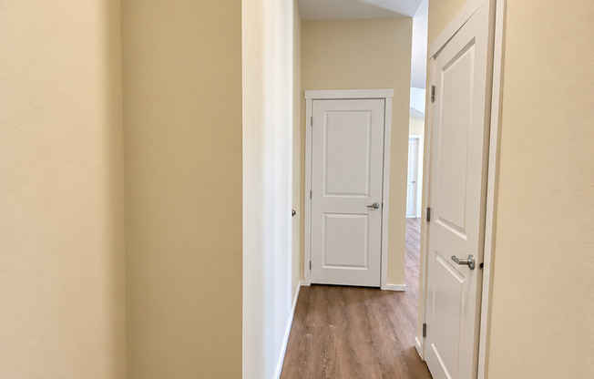 2 beds, 2 baths, 900 sqft, $2,950, Unit 5502-A