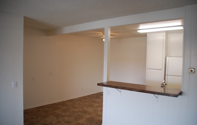 2 beds, 1 bath, $2,450, Unit # 1901