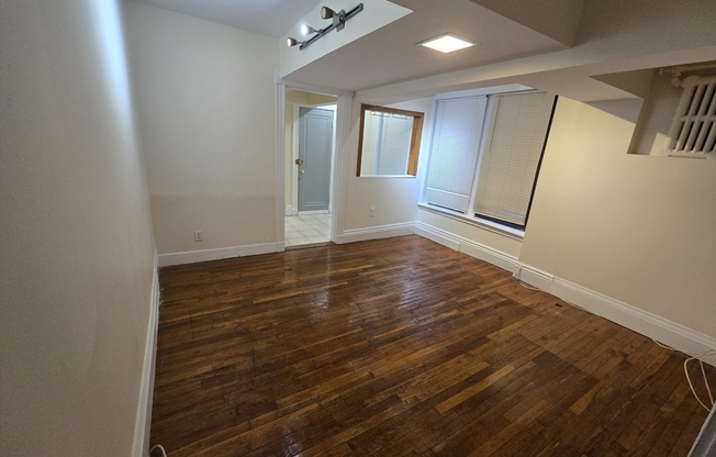 1754 COMMONWEALTH AVE