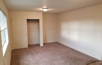 1 bed, 1 bath, 450 sqft, $1,095, Unit 12414D