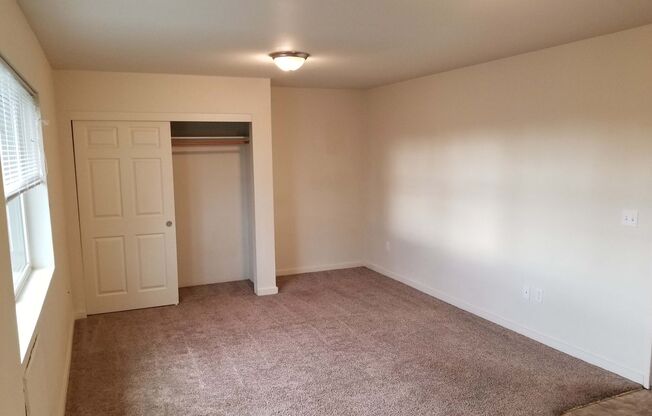 1 bed, 1 bath, 450 sqft, $1,125, Unit 12414D