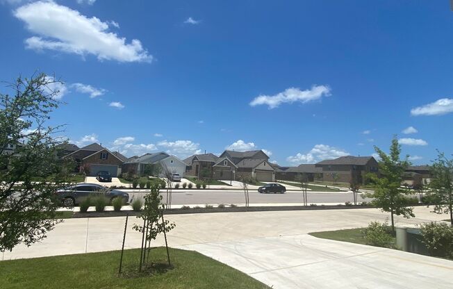 One story 3 bedrooms 2 bathrooms home for rent in Pflugerville Carmel Neighborhood