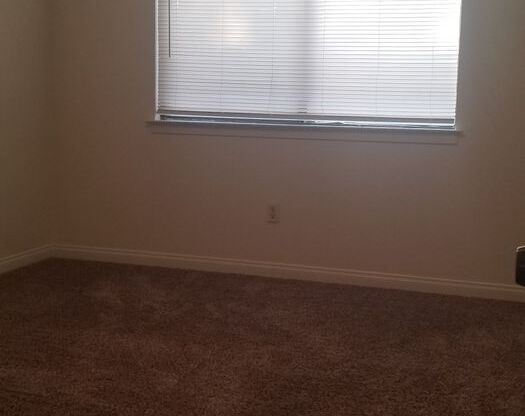 1 bed, 1 bath, 550 sqft, $1,050, Unit Unit G