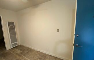 1 bed, 1 bath, 378 sqft, $2,595