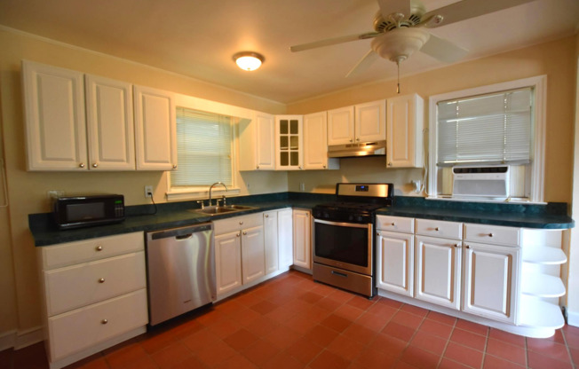 Cozy Cape Cod in Silver Spring's WOODMOOR neighborhood!