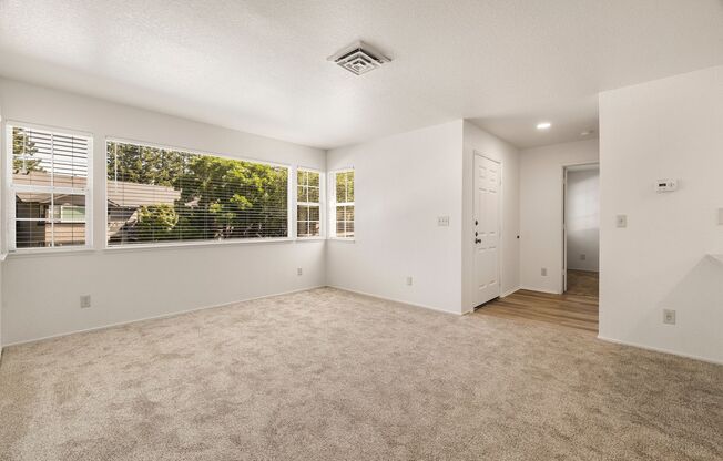 2 beds, 1 bath, 825 sqft, $1,570, Unit 50