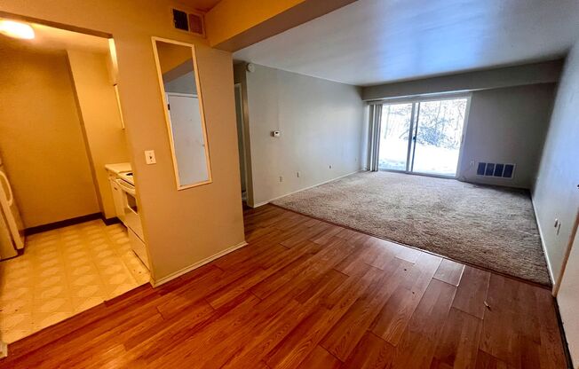 Twin Oaks - 1 Bed 1 Bath - Cozy Apartment
