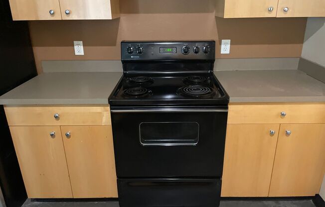 1 bed, 1 bath, 578 sqft, $1,285, Unit 211