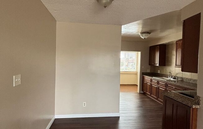 Spacious 2 Bedroom 2 Bath  in the Heart of Inglewood!- $2,400.00 with Patio!! & Parking !!