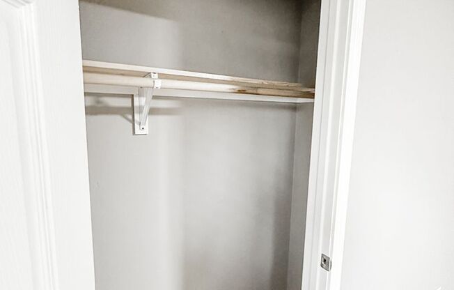 2 beds, 1 bath, 1,000 sqft, $1,650, Unit PDRey563