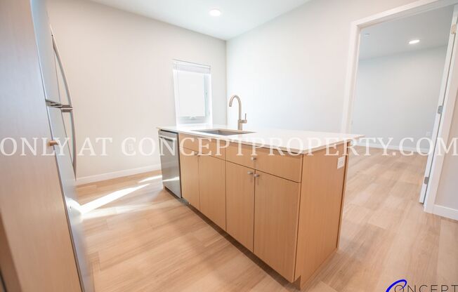 3 beds, 2 baths, 1,100 sqft, $2,699, Unit 1-232
