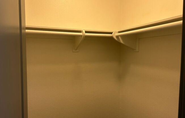 1 bed, 1 bath, 750 sqft, $2,510, Unit B065