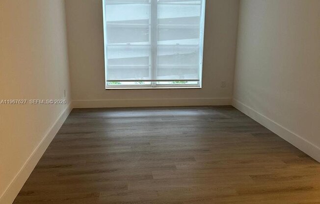 210 SW 11th St