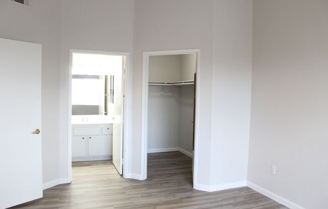 2 beds, 2 baths, $1,350, Unit # 2103