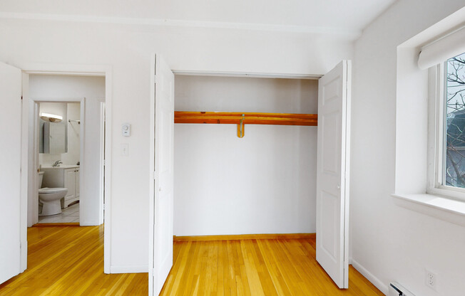 2 beds, 1 bath, 750 sqft, $2,475, Unit 26