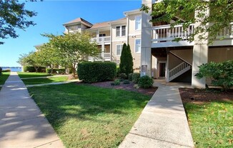 18629 VINEYARD PT LN
