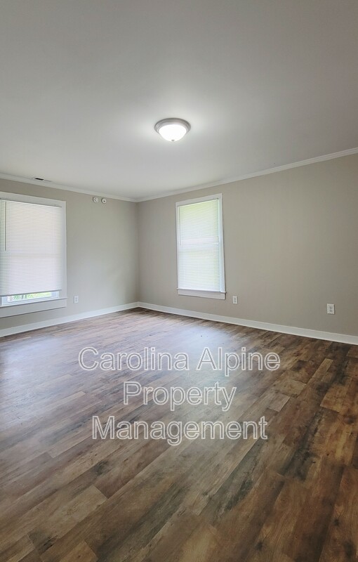 505 MARTIN ST