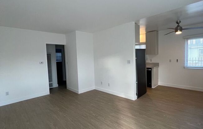 2 beds, 1 bath, $2,450