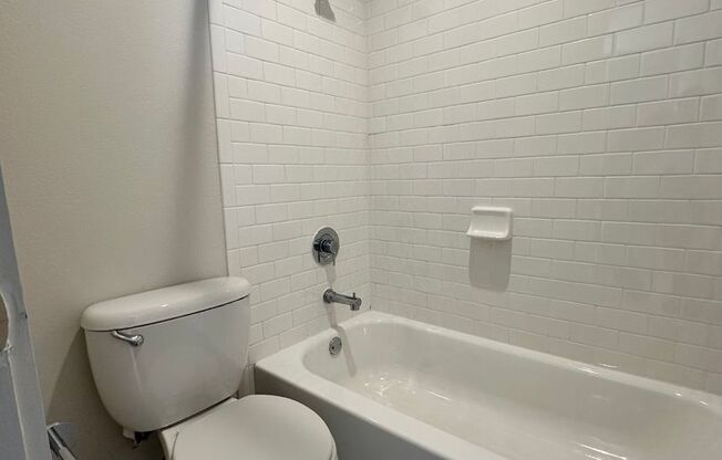 Studio, 1 bath, 400 sqft, $1,234, Unit WWK-411