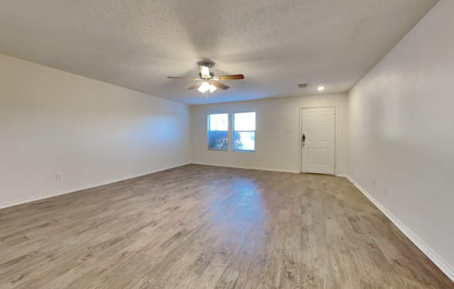3912 FOX RUN DR