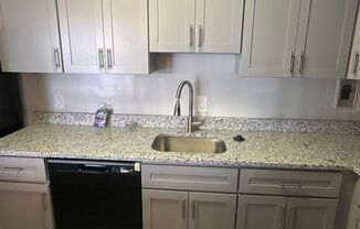3 beds, 2 baths, 1,300 sqft, $2,400, Unit 3335 #102