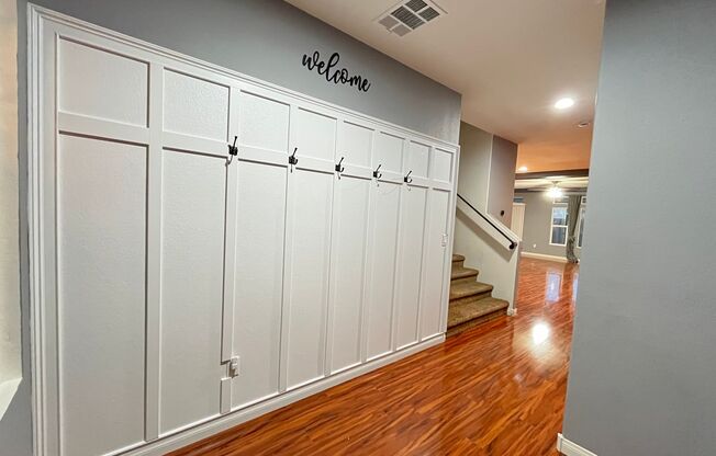 Desirable 4 Bedroom 2.5. Bathroom home in Southern Highlands!