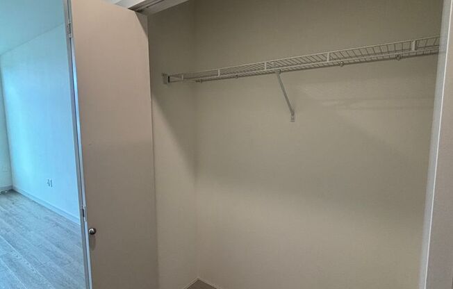 Studio, 1 bath, 306 sqft, $1,295, Unit 415