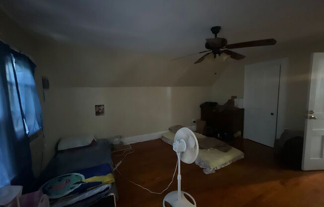 3 beds, 1 bath, 1,011 sqft, $2,500, Unit 19 Woodland St. - 3rd Fl