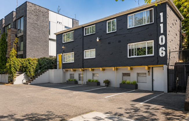 Eleanor Apartments