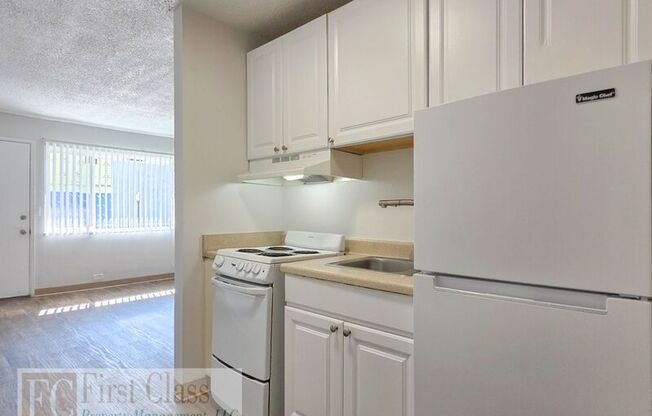 4555 SW ERICKSON AVE