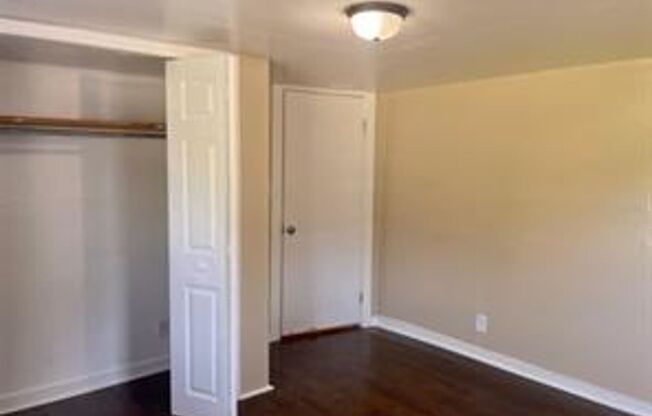 2 beds, 1 bath, $1,450