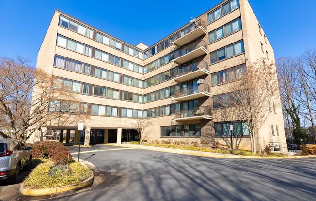 Charming garden-level 2-bedroom, 1-bath home