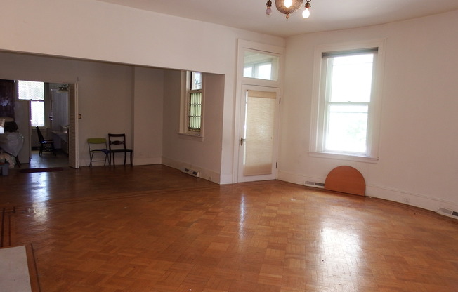 31 E. 31st St.