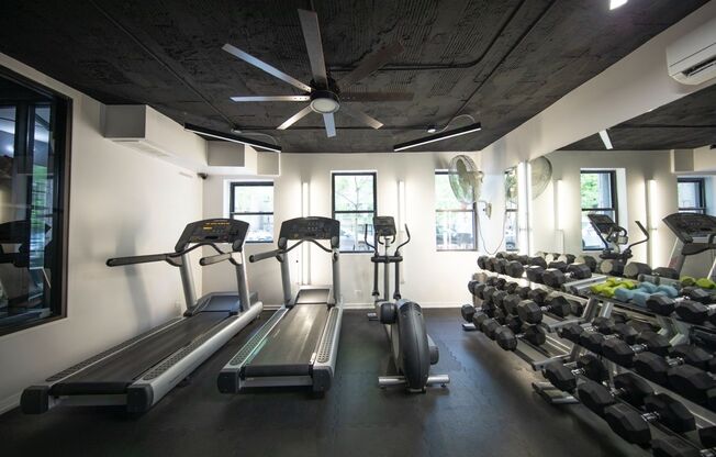 Studio, 1 bath, 201 sqft, $1,250, Unit 213