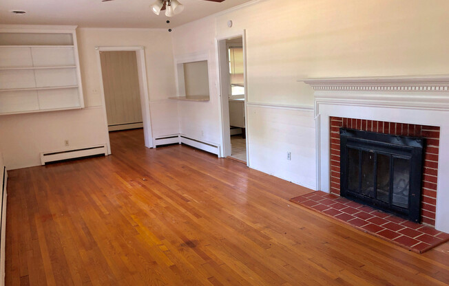 Charming Ranch in the West End