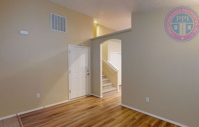 Great Sandy Location, Light & Bright Floor Plan, Fenced Back Yard & Pet Friendly !!