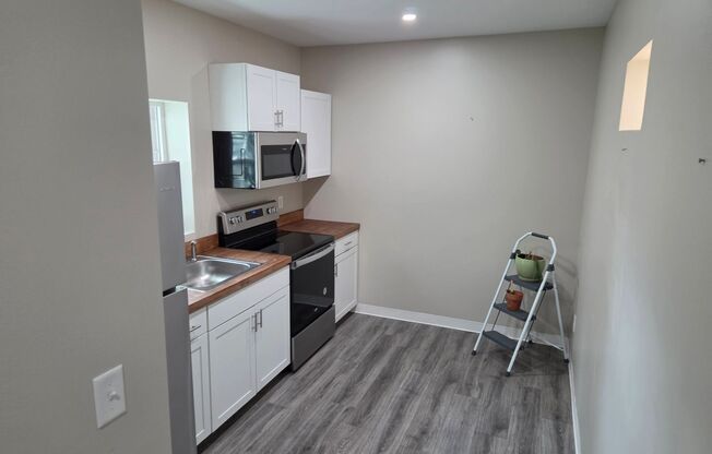 2 Bedroom 1 Bath Townhouse