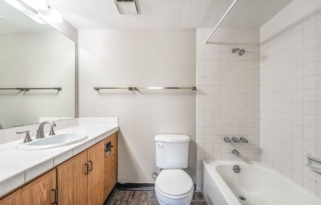 2 beds, 2 baths, 892 sqft, $1,150, Unit 1