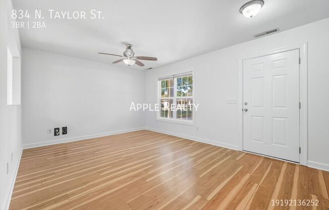 834 N TAYLOR ST