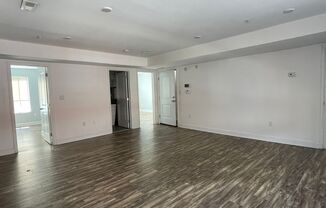 2 beds, 1 bath, 950 sqft, $1,495, Unit Unit B
