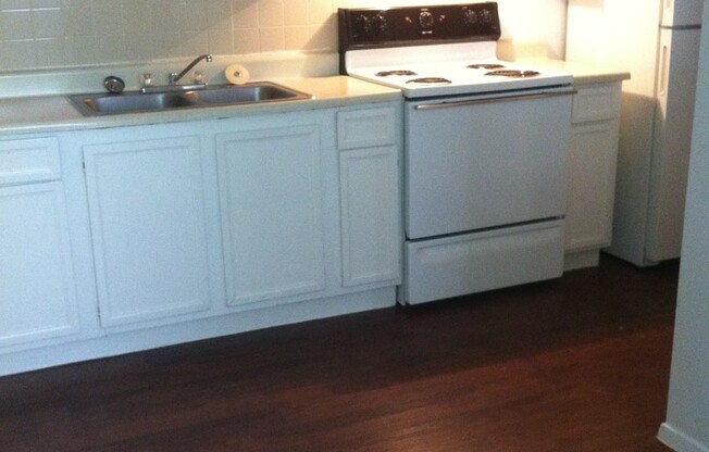 Studio, 1 bath, 415 sqft, $695, Unit 1205