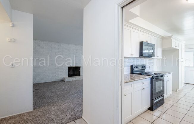 3 Bedroom, 2 Bath Home Near Bakersfield College - $1995 Per Month!