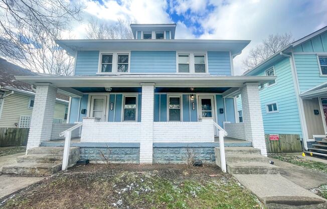 1909 - 1911 E Pleasant Run Pkwy S Dr