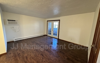 1723 W 8th Ave
