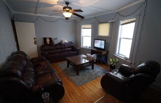 6 beds, 2 baths, $4,065, Unit 1