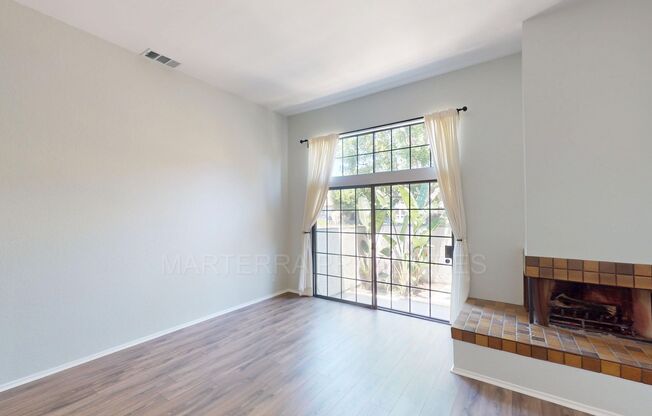 Beautiful 2 Primary Bedroom in Turtle Rock Meadows